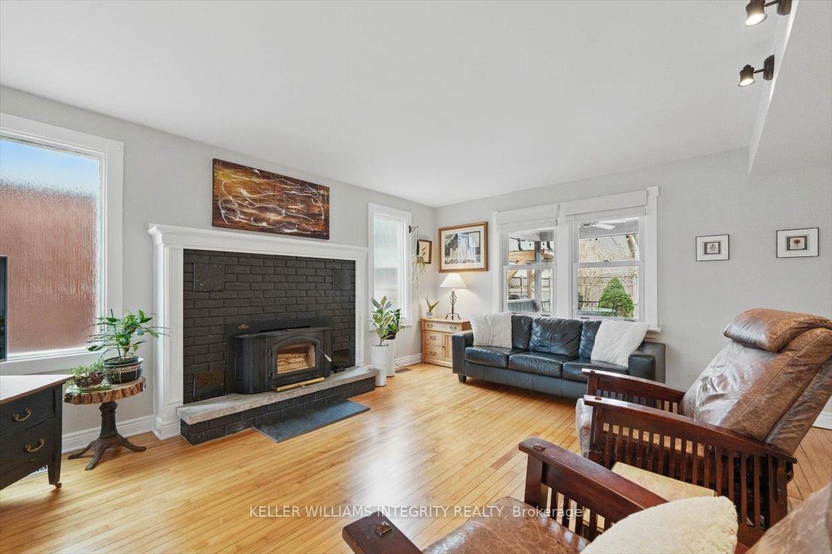 Photo 10 of 888 Maplewood Avenue, Ottawa, Queensway Terrace North — HOMEH