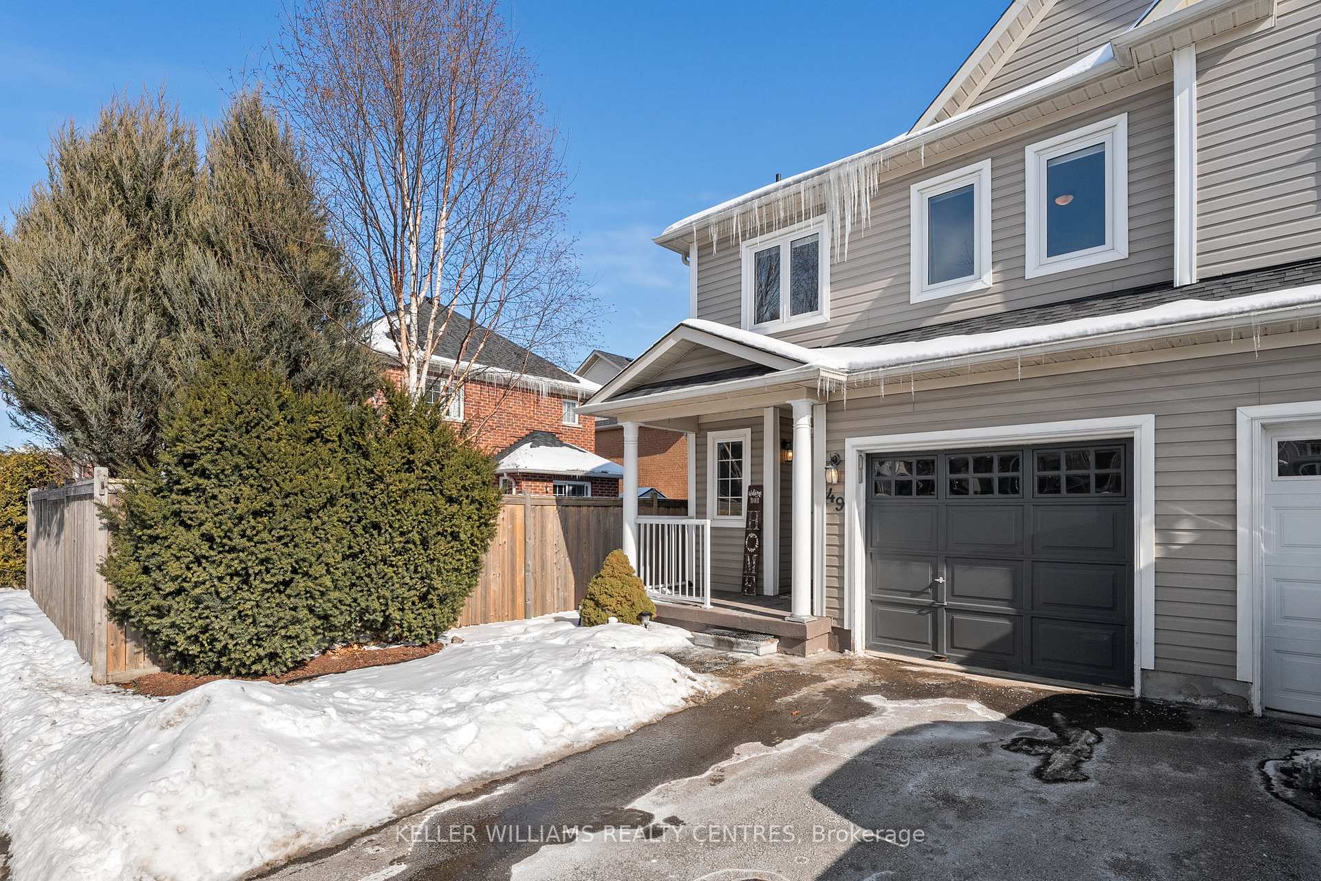 Photo 2 of 49 Laurendale Avenue, Georgina, Keswick South — HOMEH