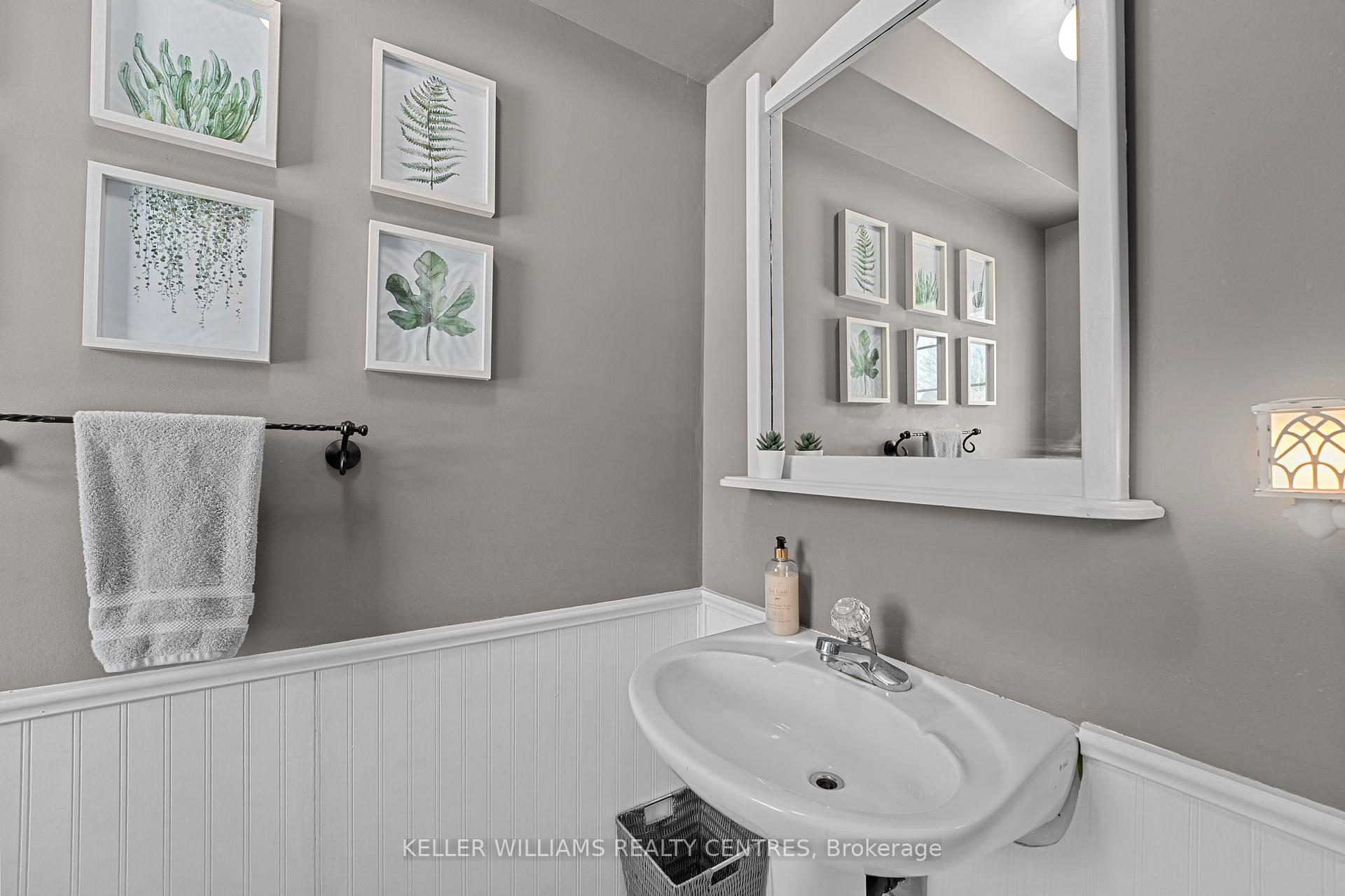 Photo 10 of 49 Laurendale Avenue, Georgina, Keswick South — HOMEH