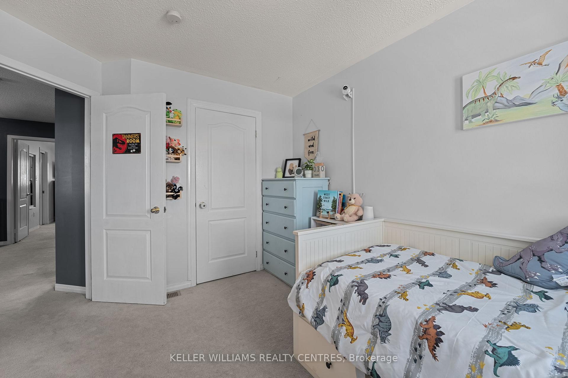 Photo 18 of 49 Laurendale Avenue, Georgina, Keswick South — HOMEH
