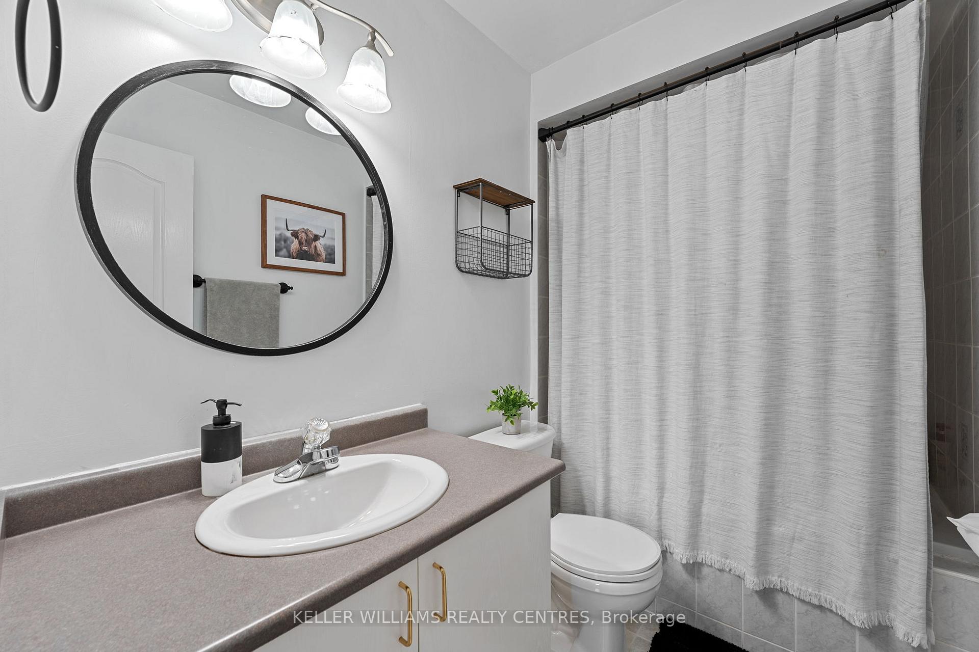Photo 19 of 49 Laurendale Avenue, Georgina, Keswick South — HOMEH