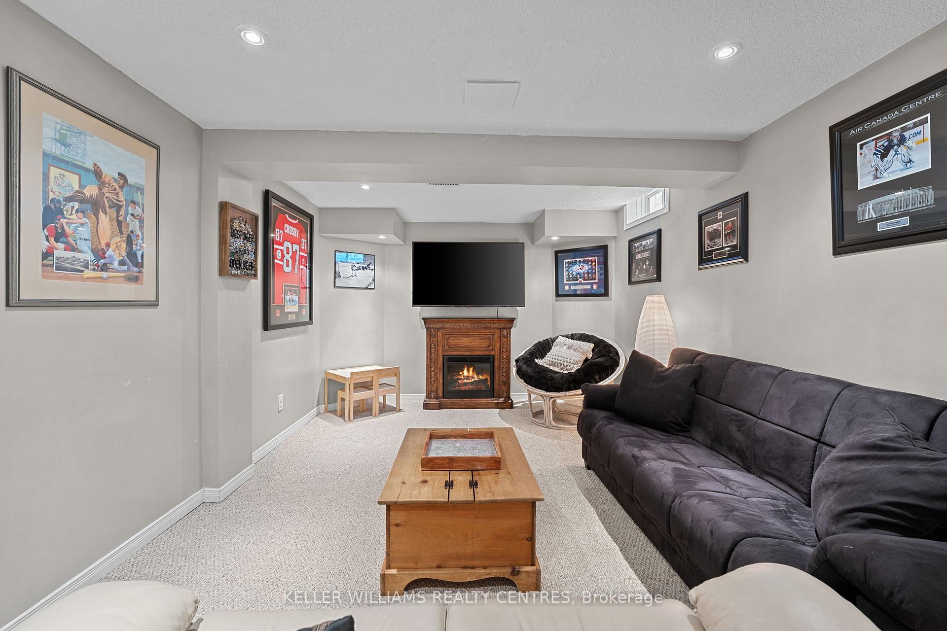 Photo 20 of 49 Laurendale Avenue, Georgina, Keswick South — HOMEH