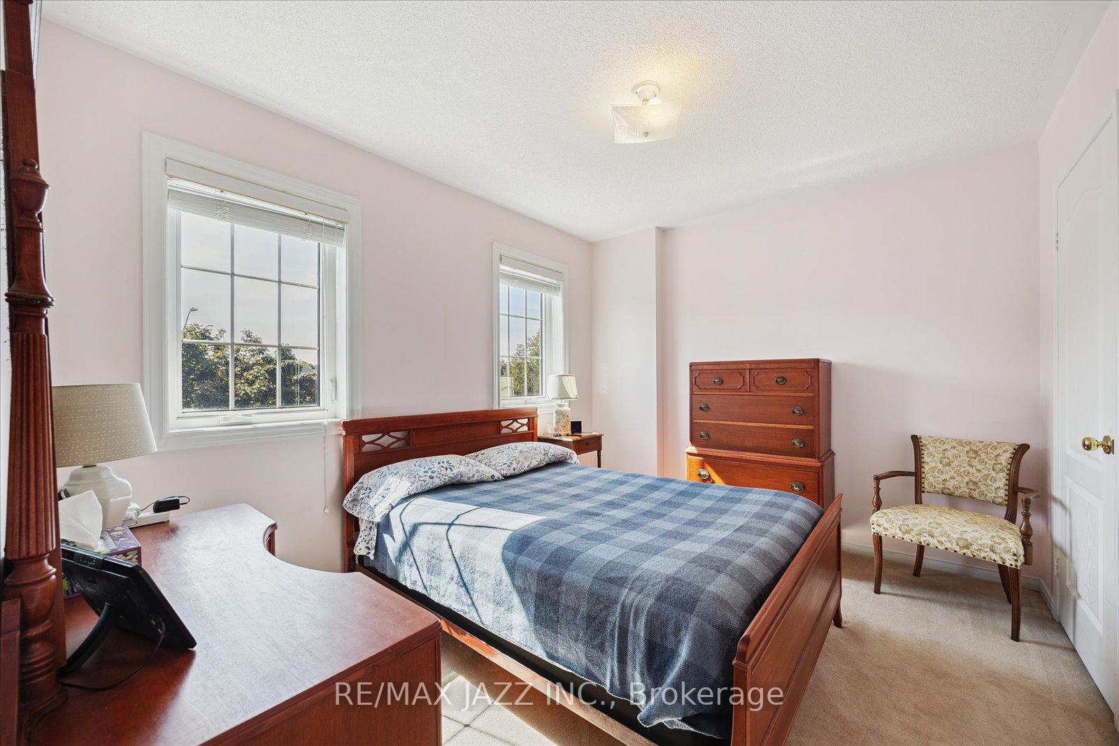 Photo 13 of 66 Daiseyfield Avenue, Clarington, Courtice — HOMEH