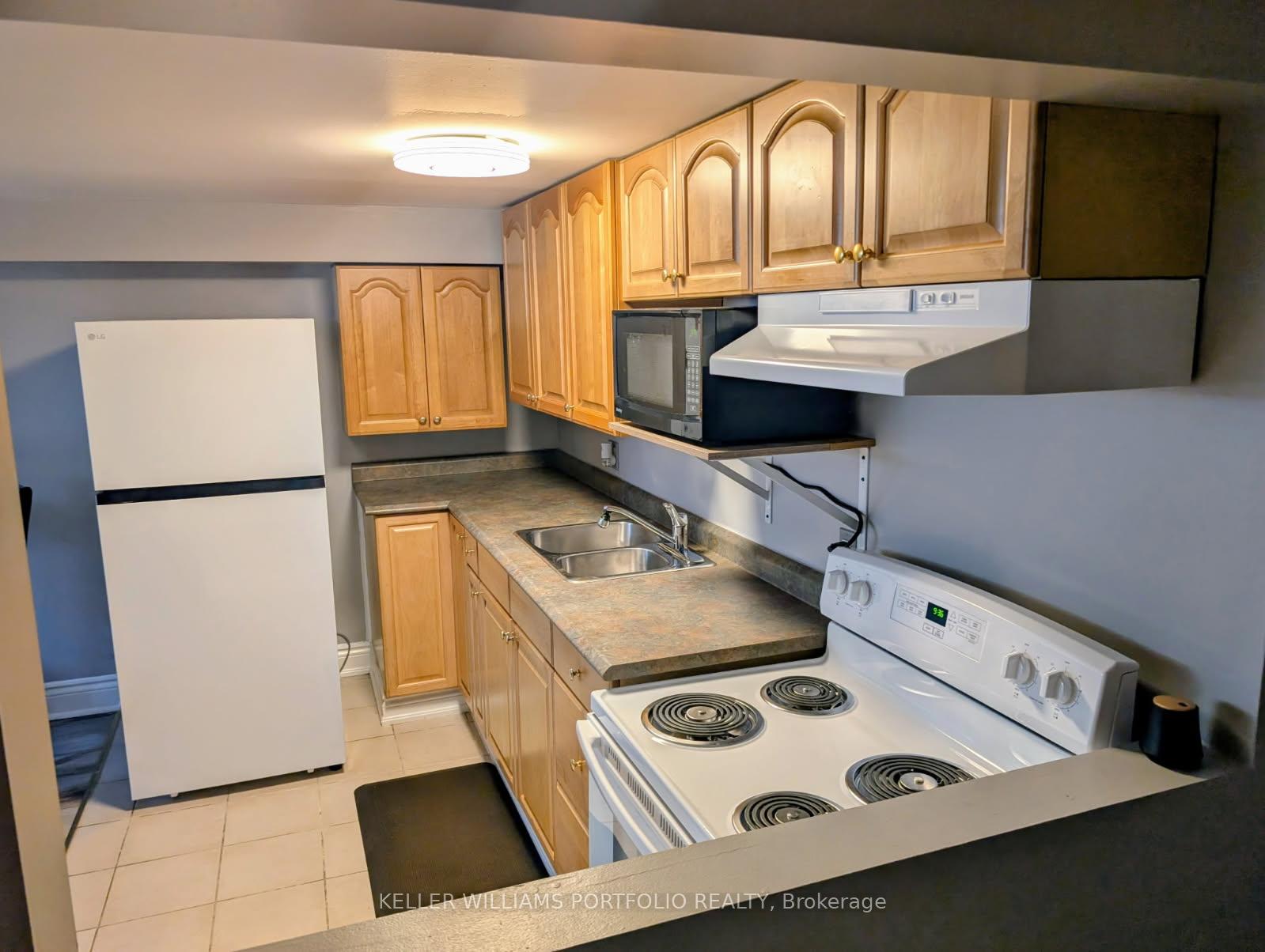 Photo 4 of 83 Tulloch Drive, Ajax, South East — HOMEH