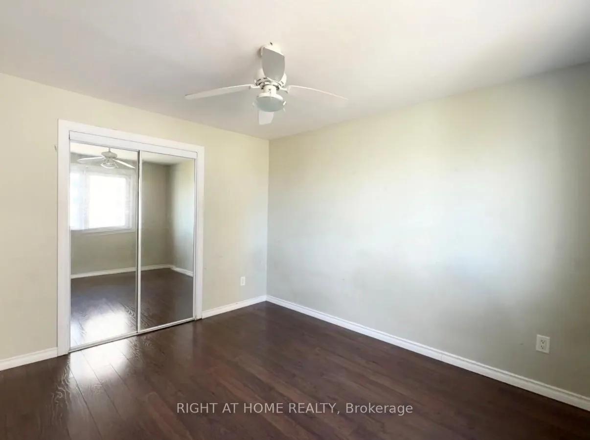 Photo 13 of 270 Town House Crescent, Brampton, Brampton East — HOMEH