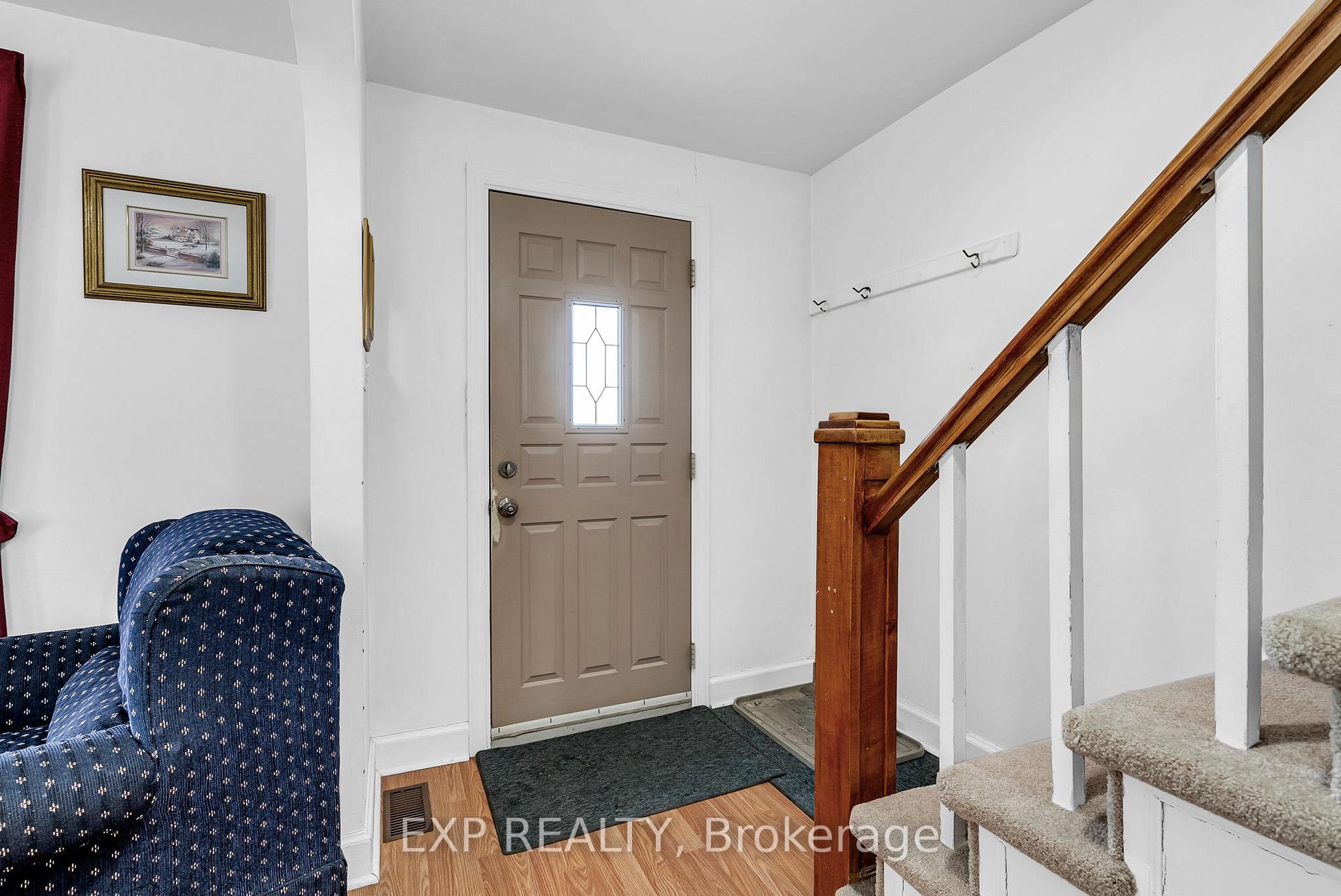 Photo 2 of 313 Sixth Street W, Cornwall — HOMEH