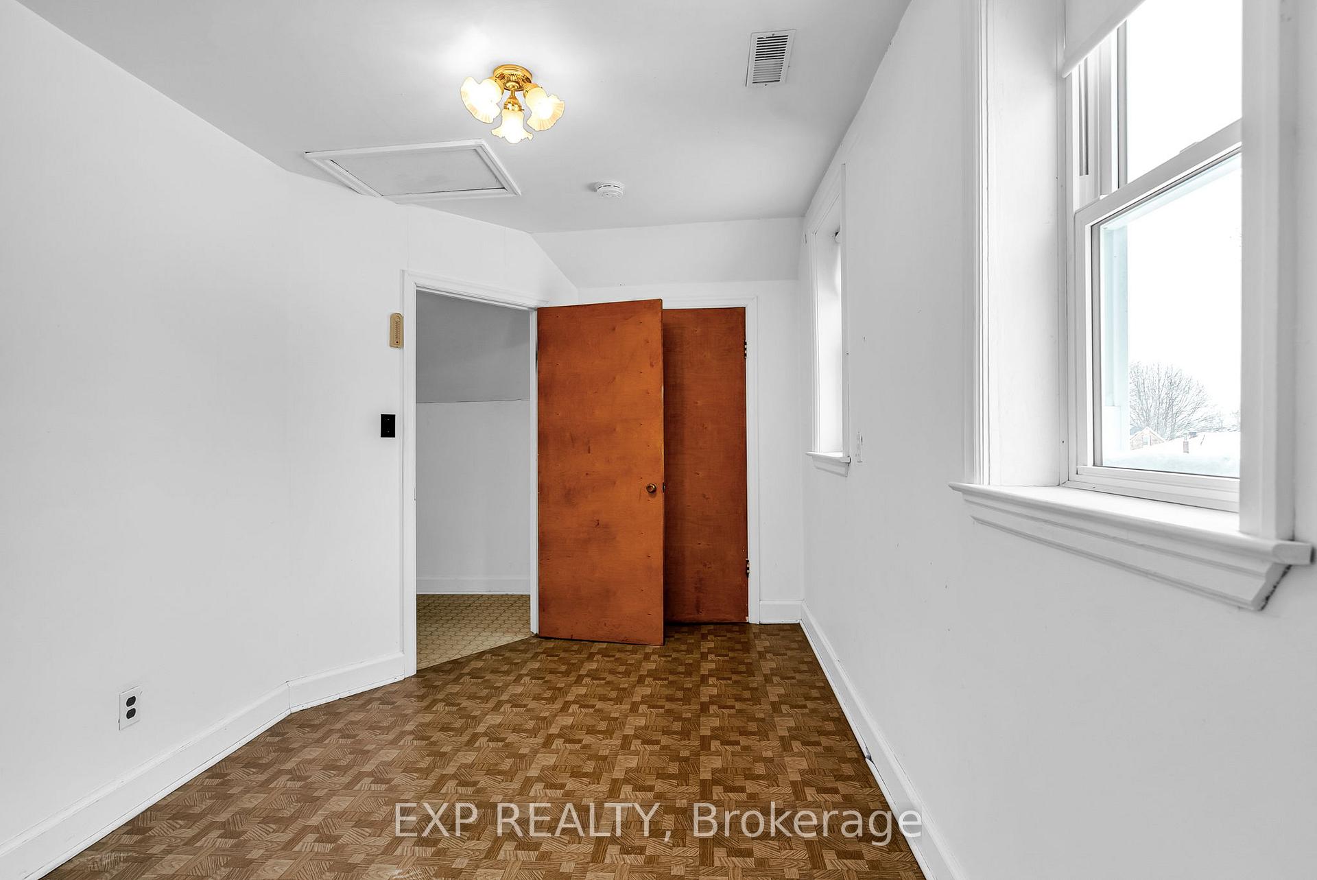 Photo 16 of 313 Sixth Street W, Cornwall — HOMEH