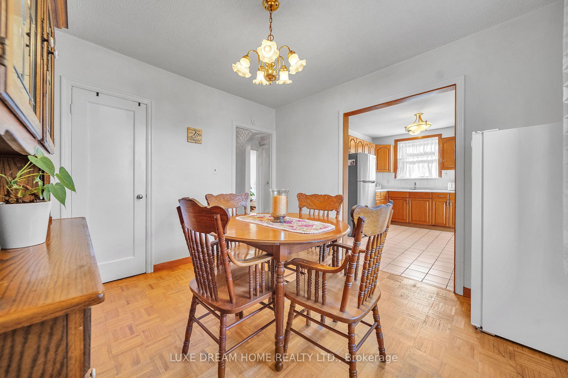 Photo 14 of 294 East 17th Street, Hamilton, Inch Park — HOMEH