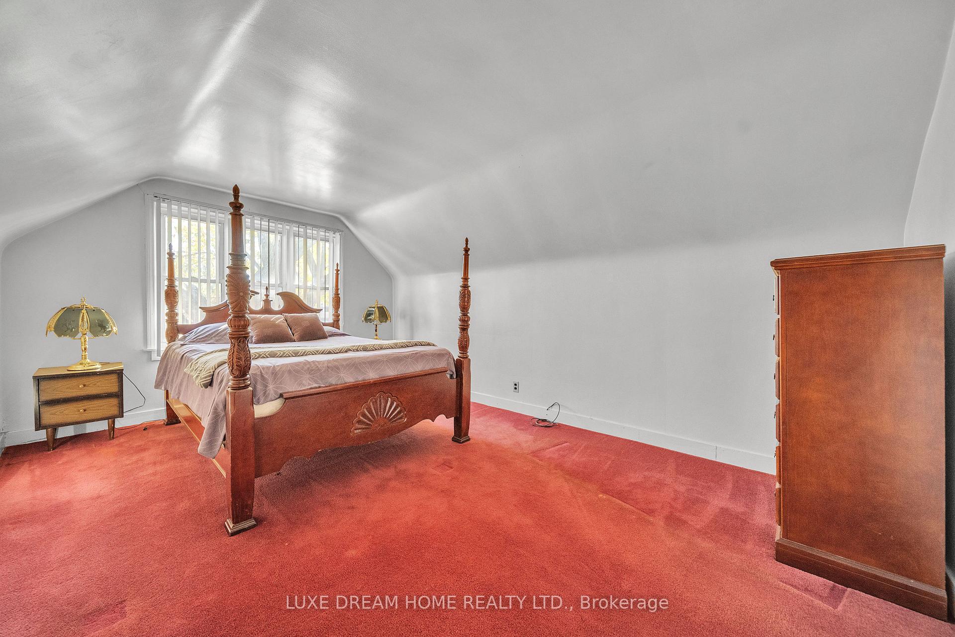 Photo 25 of 294 East 17th Street, Hamilton, Inch Park — HOMEH