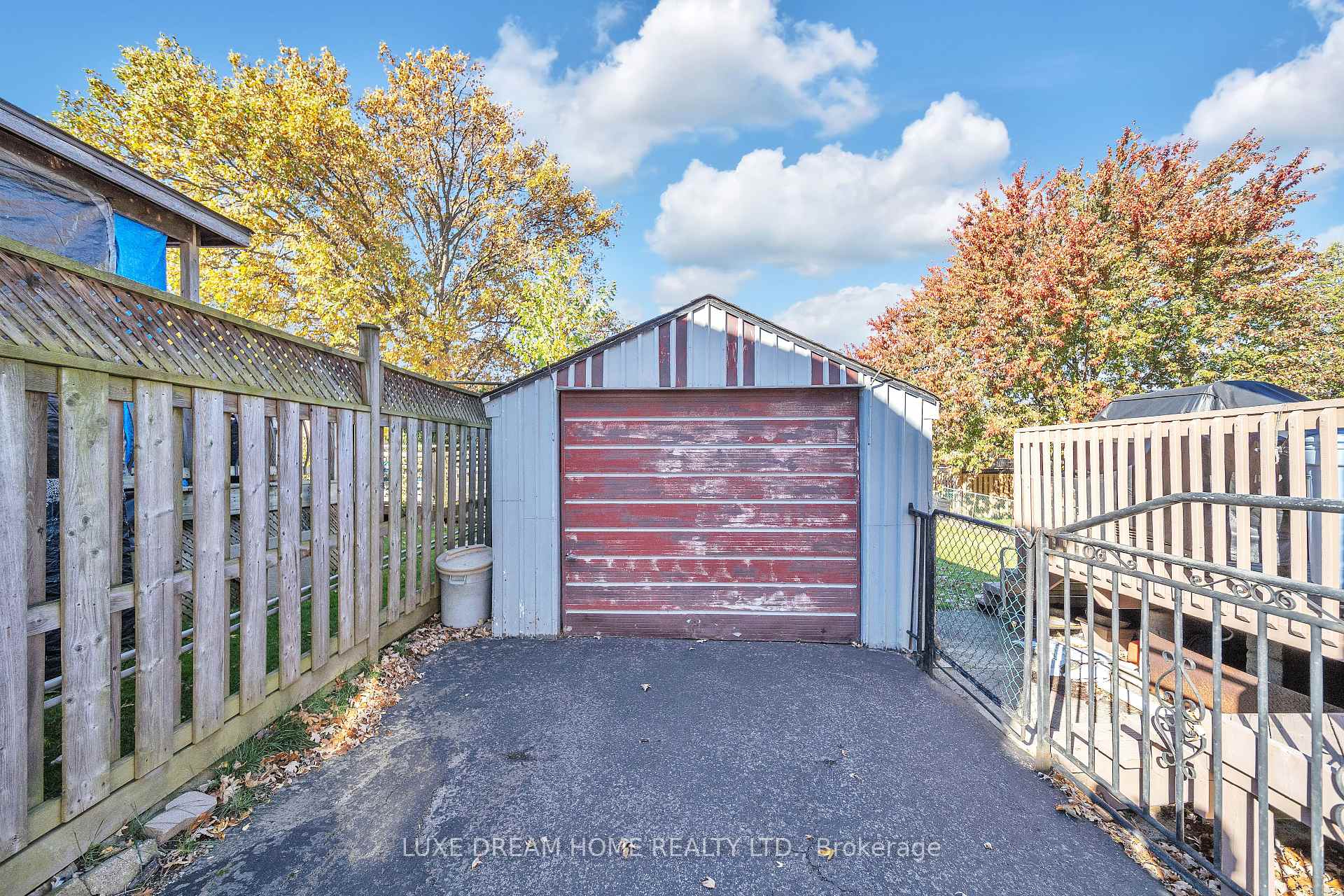 Photo 38 of 294 East 17th Street, Hamilton, Inch Park — HOMEH