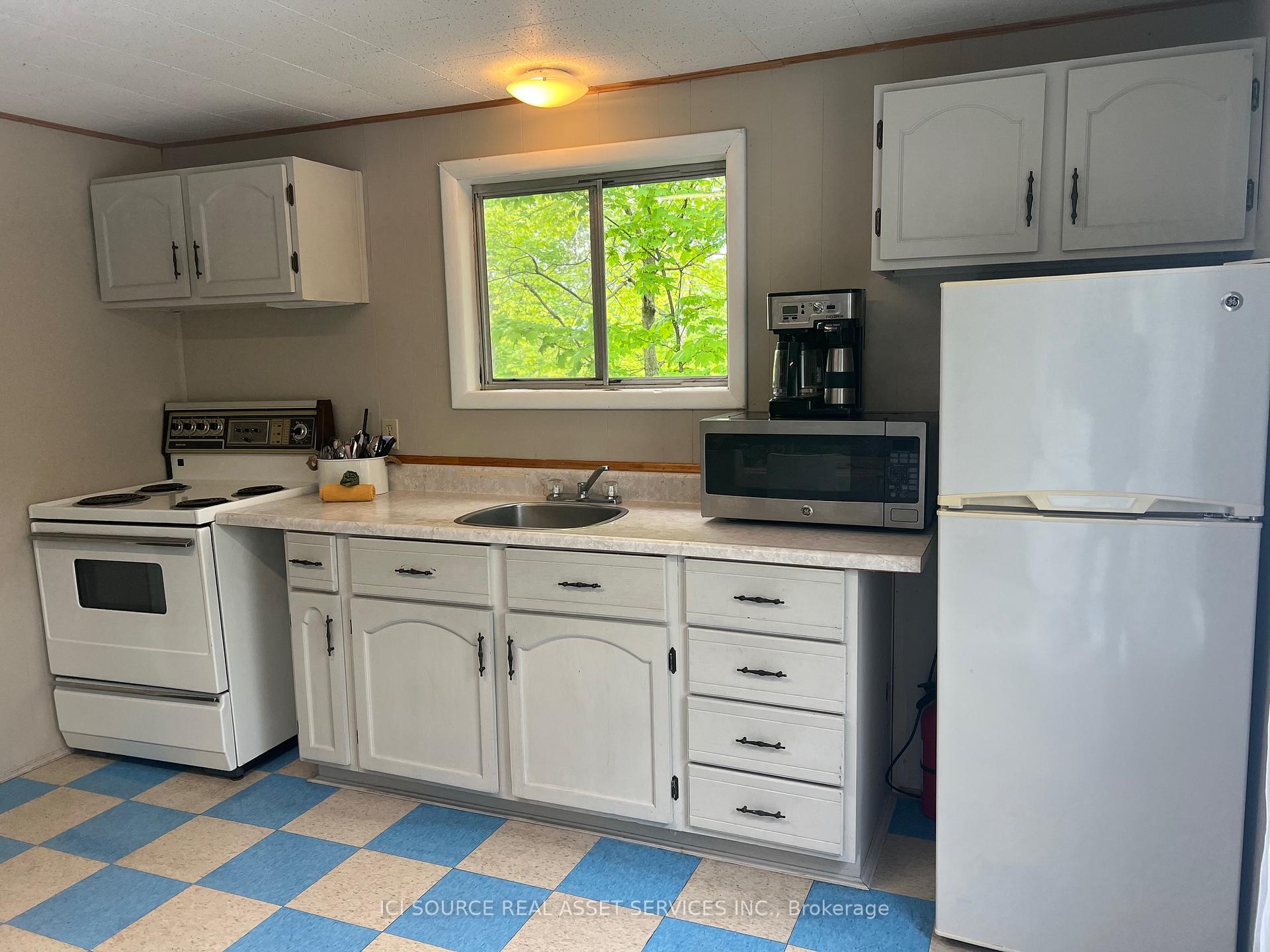Photo 8 of 4071 Hiawatha Lane, Frontenac, Frontenac South — HOMEH