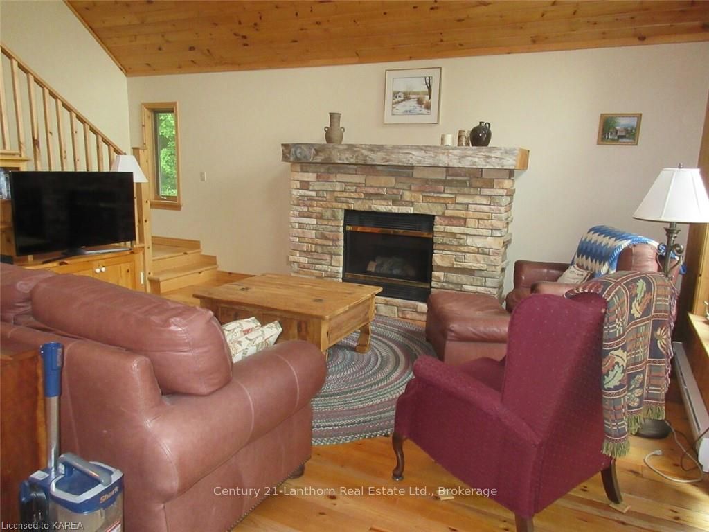 Photo 5 of 1429 Cannon Trail, Frontenac, Frontenac North — HOMEH