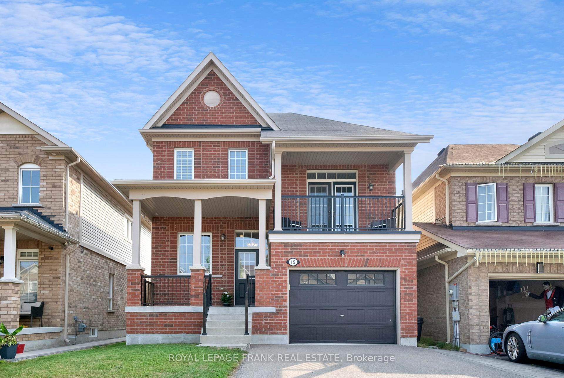 Photo 1 of 19 Jack Roach Street, Clarington, Bowmanville — HOMEH