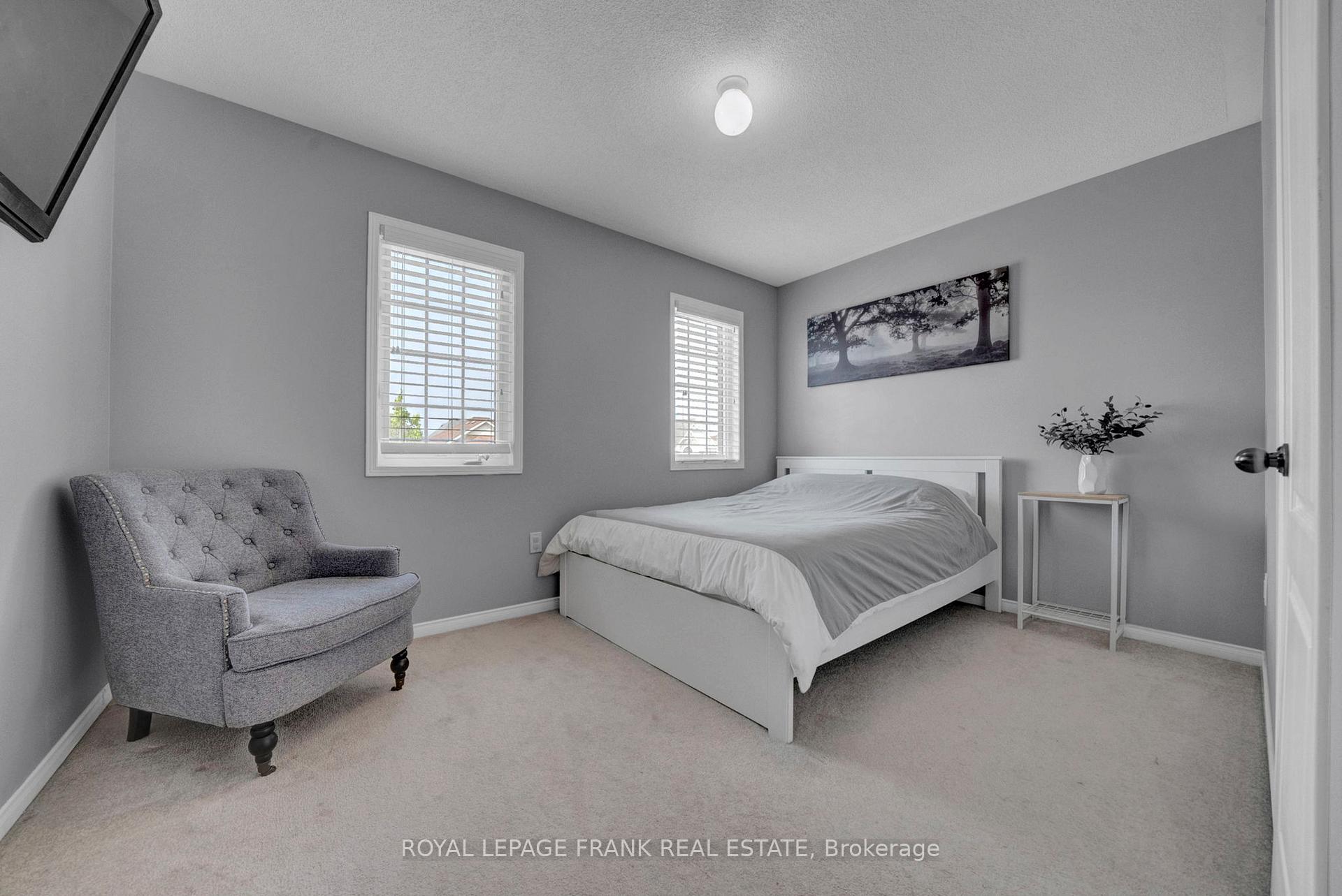 Photo 25 of 19 Jack Roach Street, Clarington, Bowmanville — HOMEH
