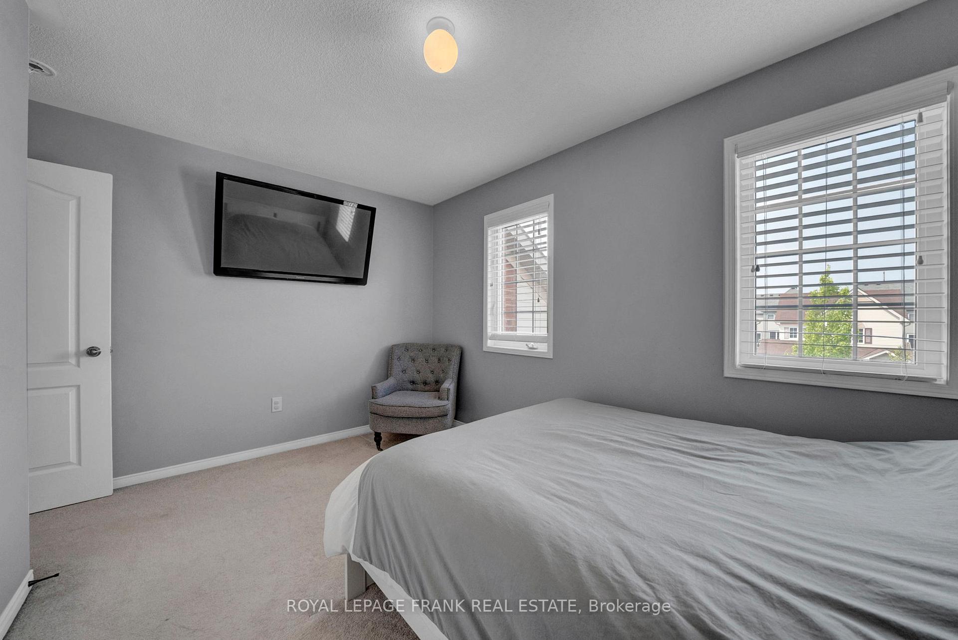Photo 26 of 19 Jack Roach Street, Clarington, Bowmanville — HOMEH