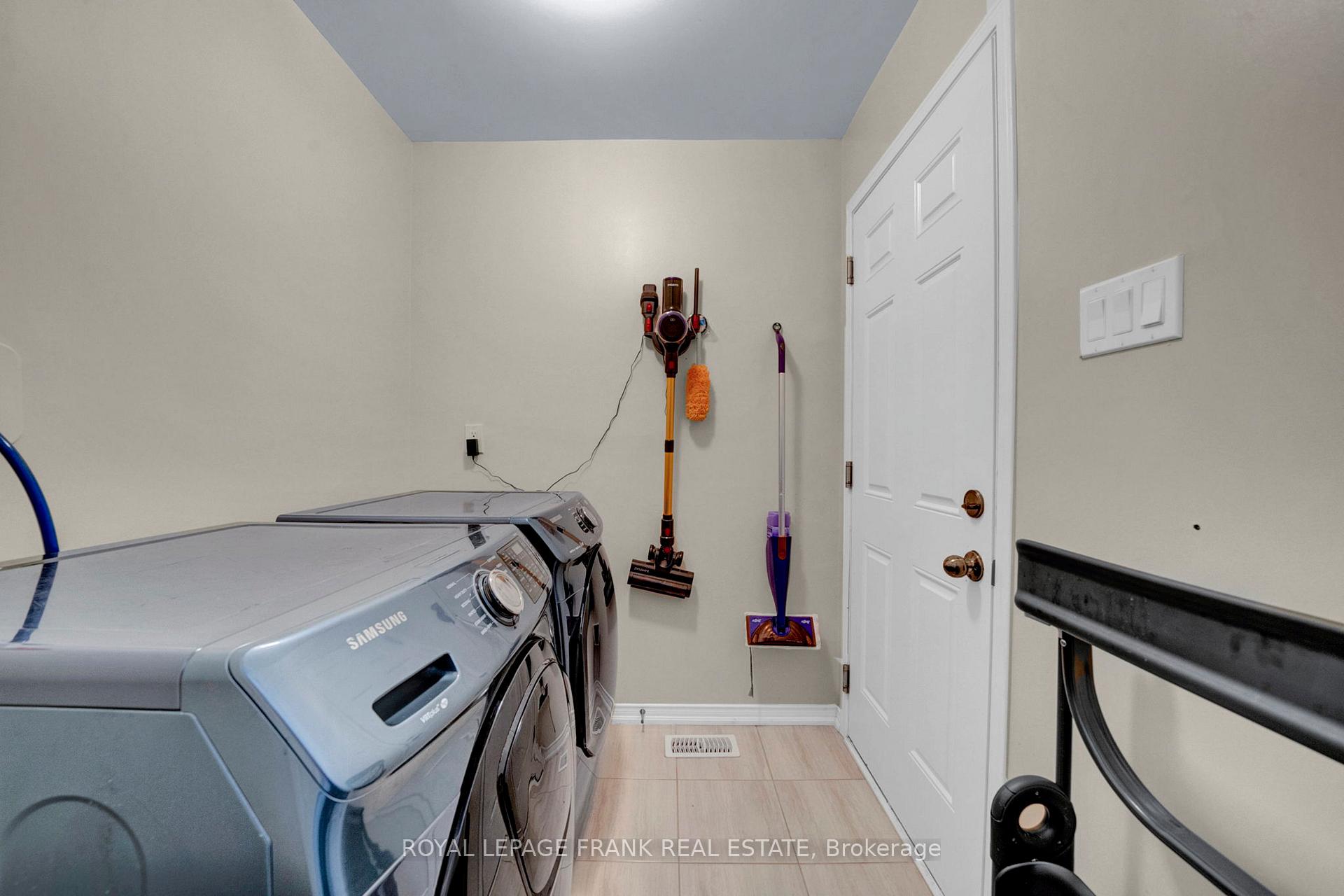 Photo 28 of 19 Jack Roach Street, Clarington, Bowmanville — HOMEH