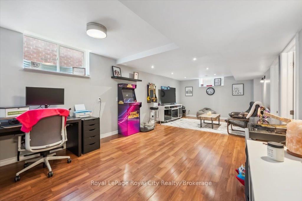 Photo 26 of 183 Watson Road, Guelph, Grange Road — HOMEH