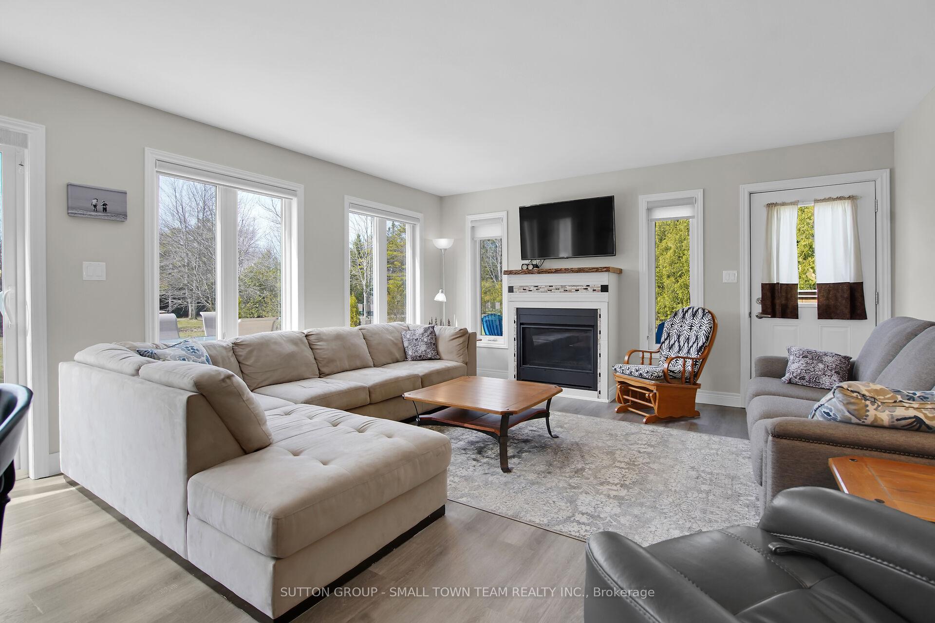 Photo 17 of 33832 Joy Court, Bluewater, Hay — HOMEH