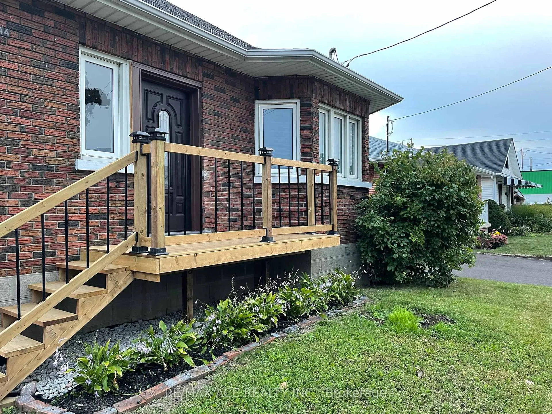 Photo 2 of 244 Etna Avenue, Oshawa, Central — HOMEH