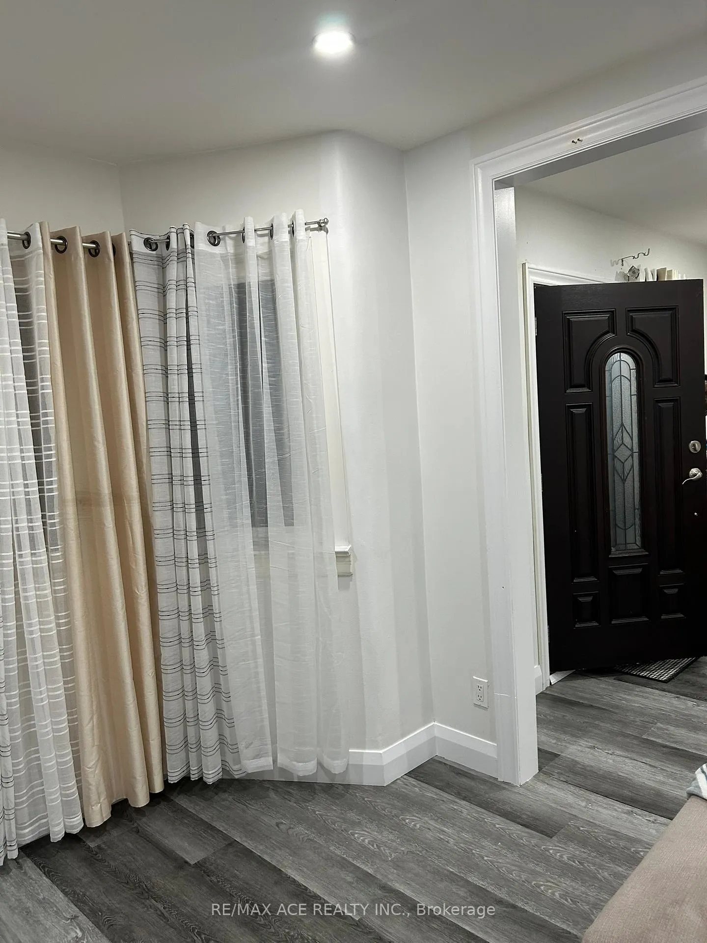Photo 6 of 244 Etna Avenue, Oshawa, Central — HOMEH