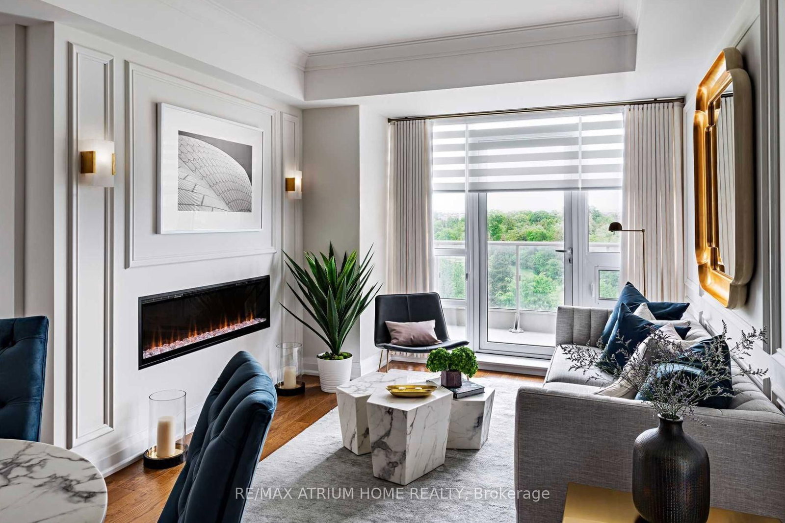 Photo 2 of Unit 511, 15 Stollery Pond Cres, Markham, Angus Glen — HOMEH