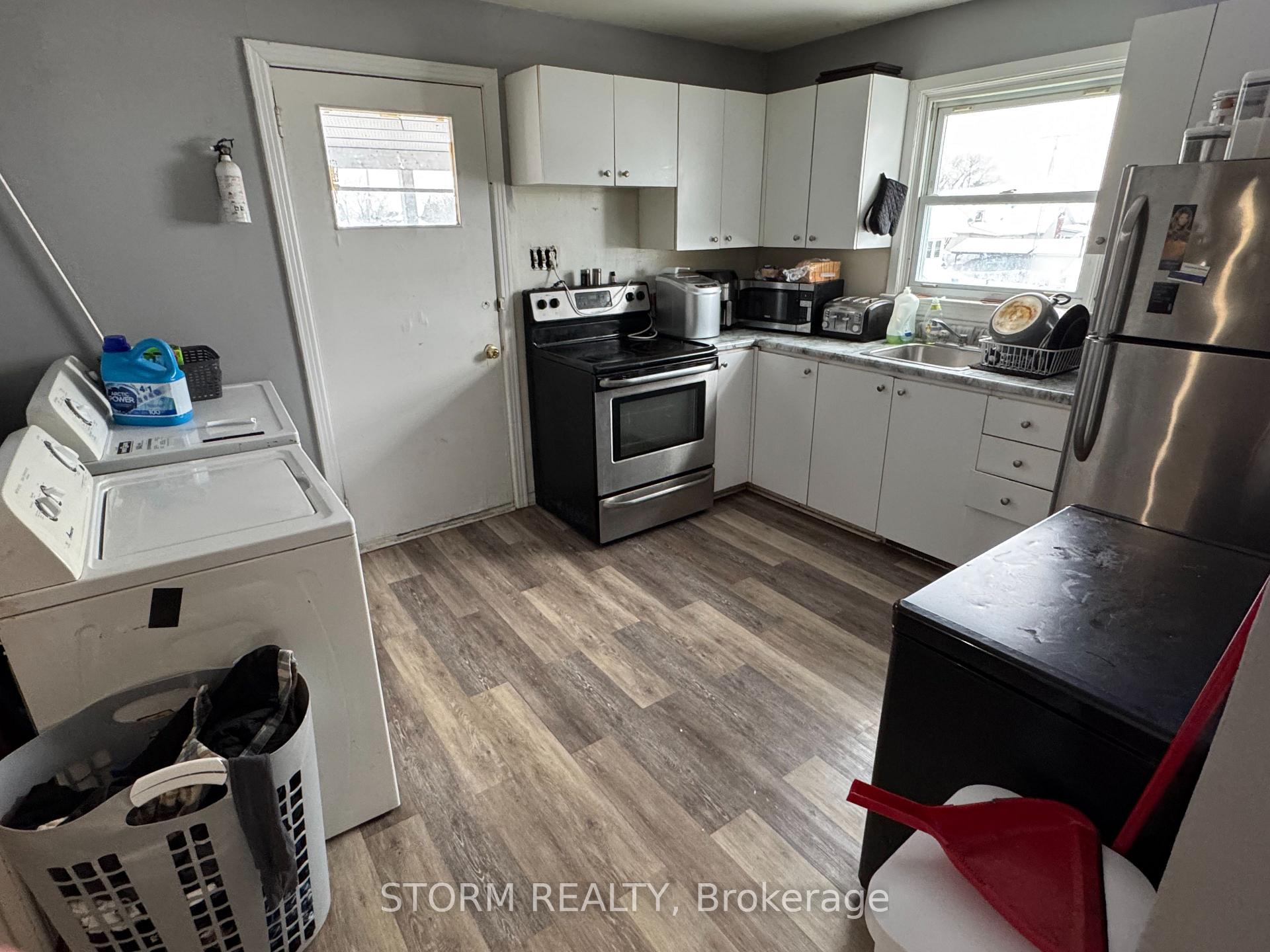 Photo 17 of 63-63A Eleventh Street W, Cornwall — HOMEH