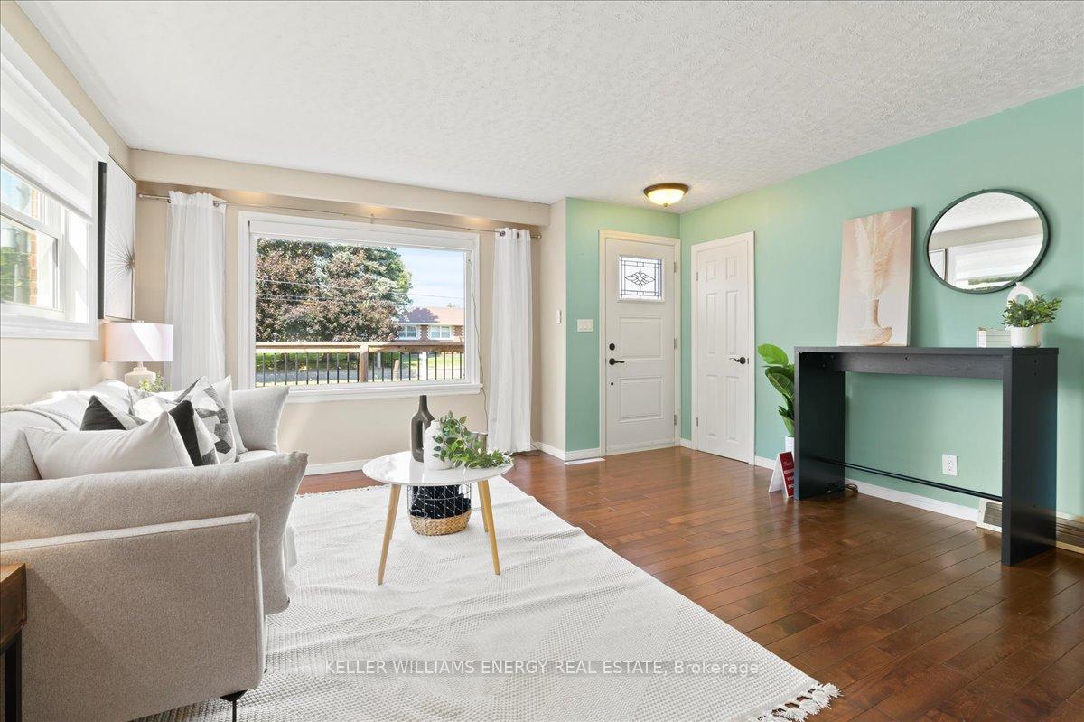 Photo 7 of 25 Concession Street E, Clarington, Bowmanville — HOMEH