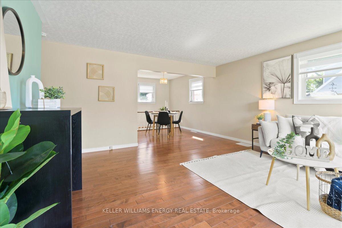 Photo 8 of 25 Concession Street E, Clarington, Bowmanville — HOMEH