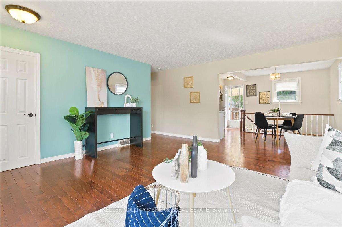 Photo 11 of 25 Concession Street E, Clarington, Bowmanville — HOMEH