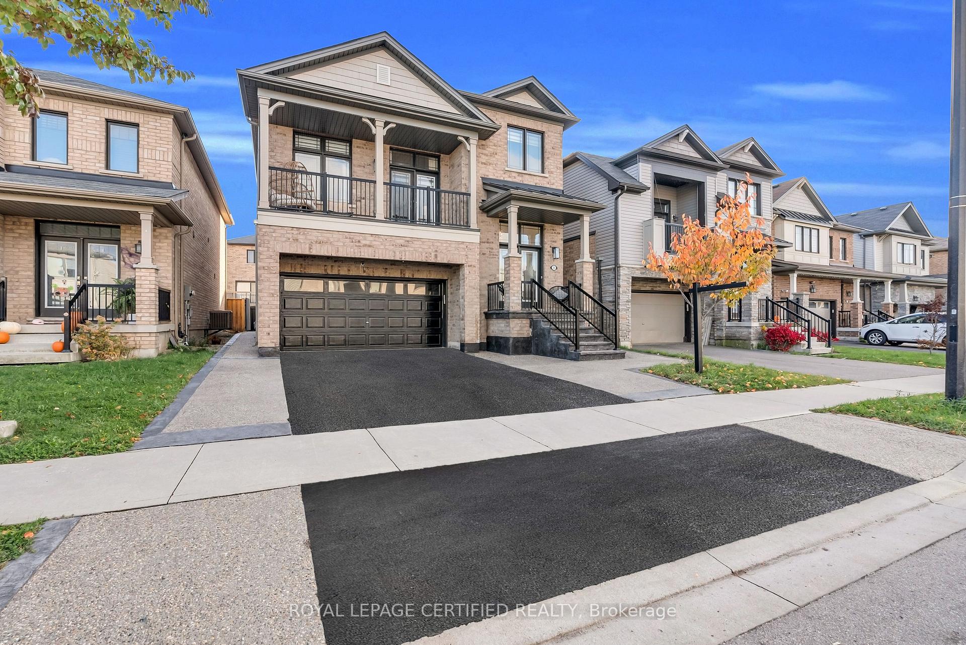 Photo 2 of 35 Bedrock Drive E, Hamilton, Stoney Creek — HOMEH