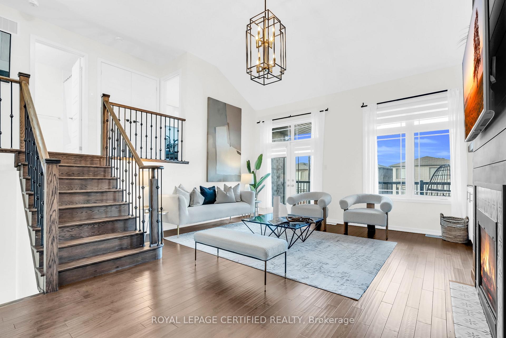 Photo 24 of 35 Bedrock Drive E, Hamilton, Stoney Creek — HOMEH