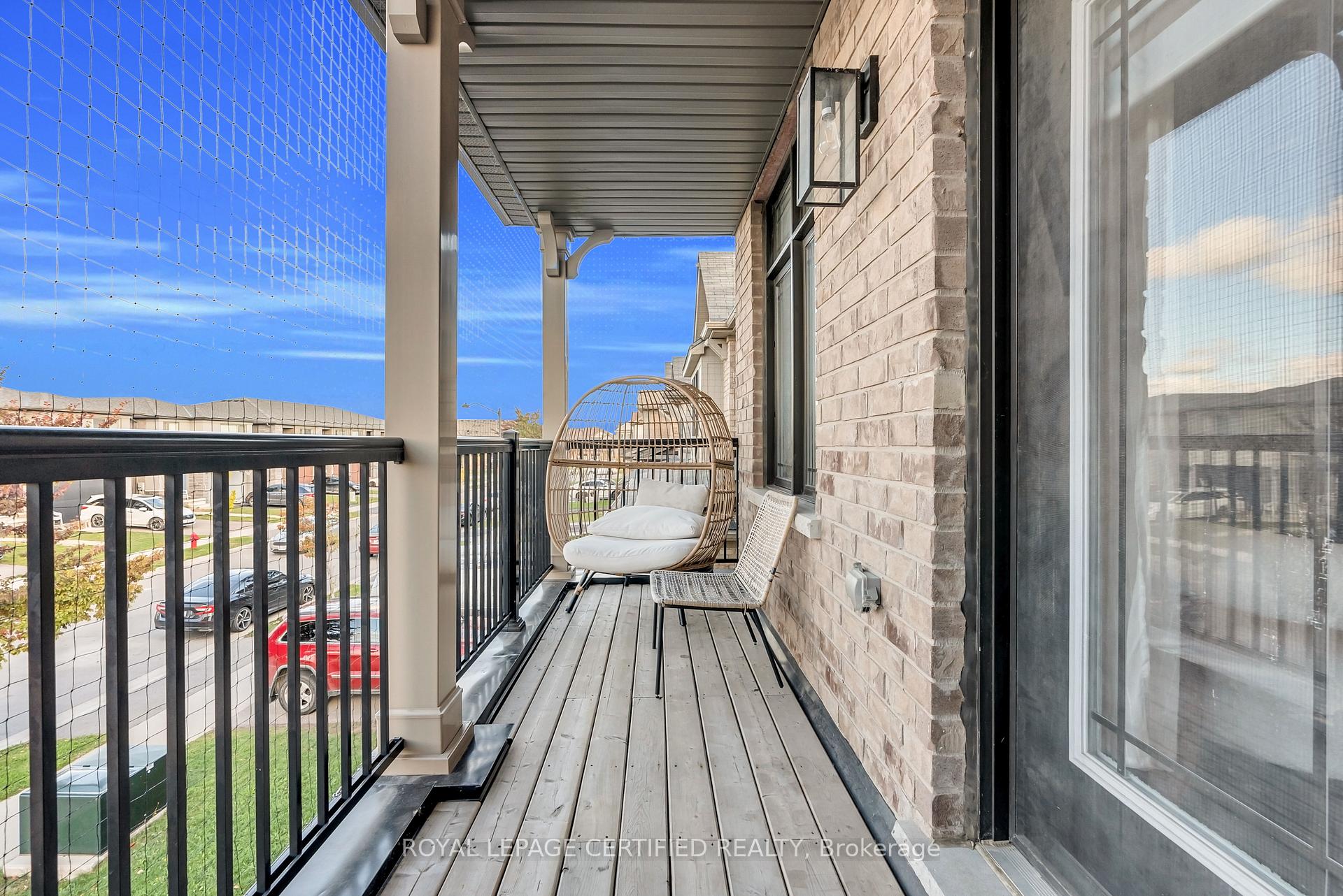 Photo 28 of 35 Bedrock Drive E, Hamilton, Stoney Creek — HOMEH
