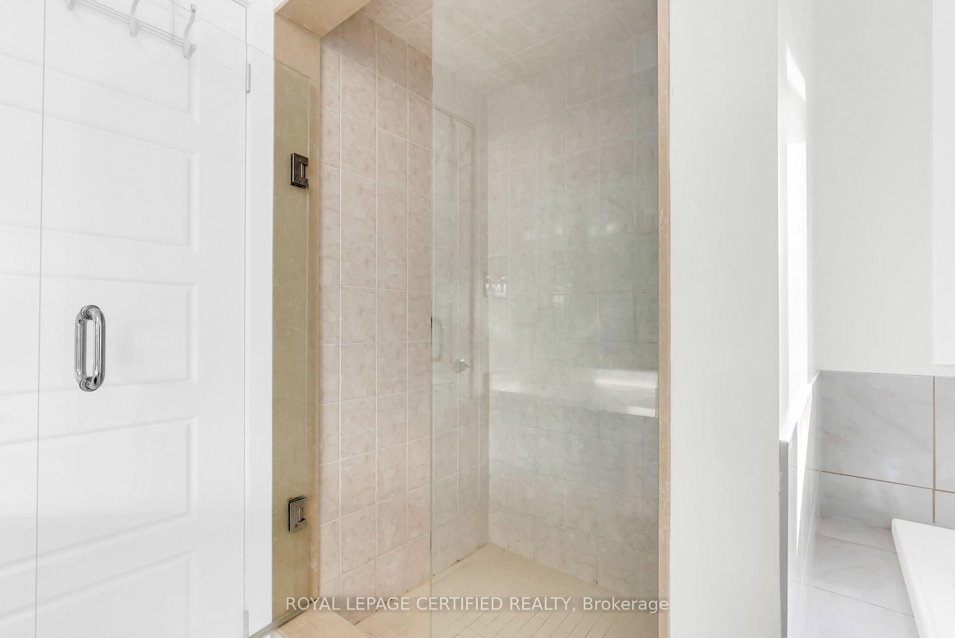Photo 34 of 35 Bedrock Drive E, Hamilton, Stoney Creek — HOMEH