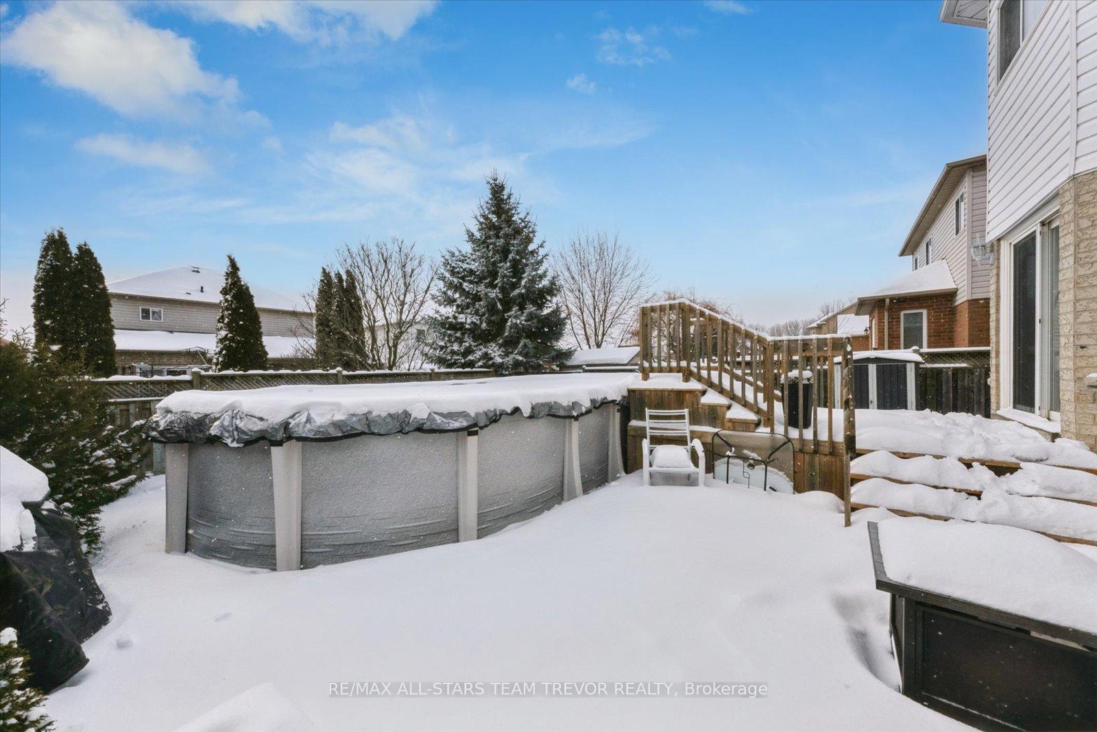 Photo 35 of 9 Dunnville Road, Georgina, Keswick North — HOMEH