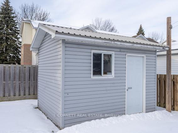 Photo 5 of 253 Ivan Crescent S, Cornwall — HOMEH