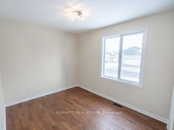 Photo 13 of 253 Ivan Crescent S, Cornwall — HOMEH