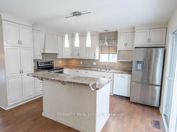 Photo 18 of 253 Ivan Crescent S, Cornwall — HOMEH