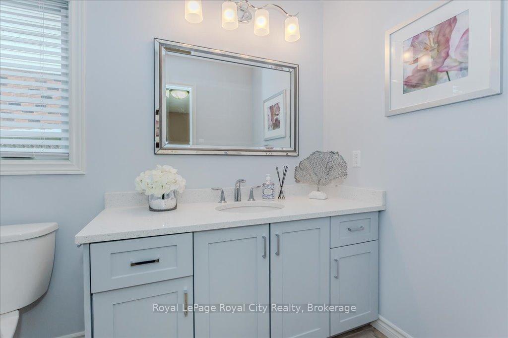 Photo 14 of 5 Hazelwood Drive, Guelph, Kortright Hills — HOMEH