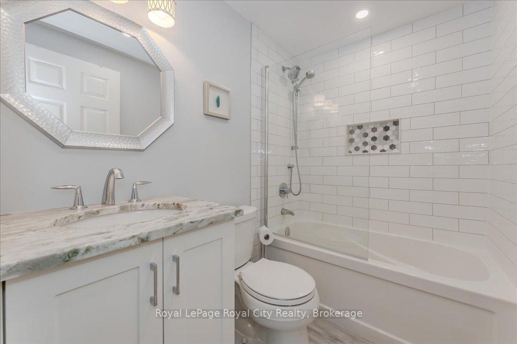 Photo 15 of 5 Hazelwood Drive, Guelph, Kortright Hills — HOMEH
