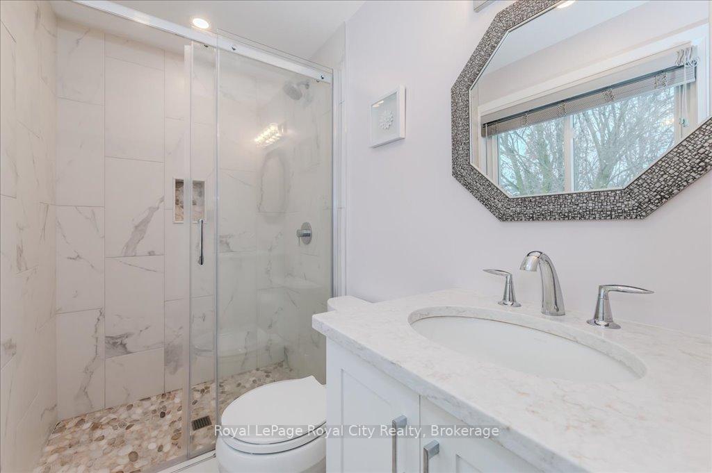 Photo 16 of 5 Hazelwood Drive, Guelph, Kortright Hills — HOMEH
