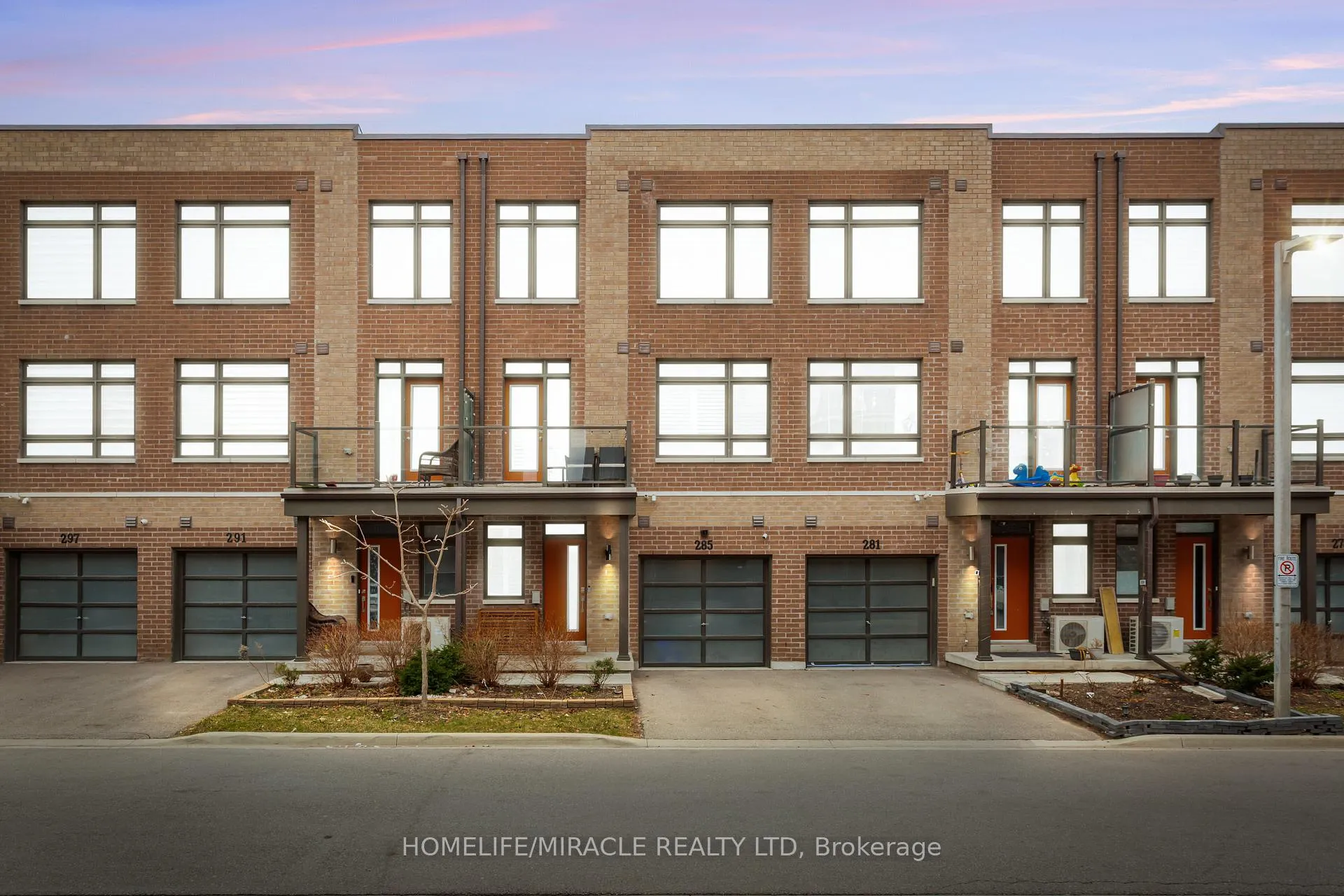 Photo 1 of 285 Dalhousie Street, Vaughan, Vaughan Grove — HOMEH