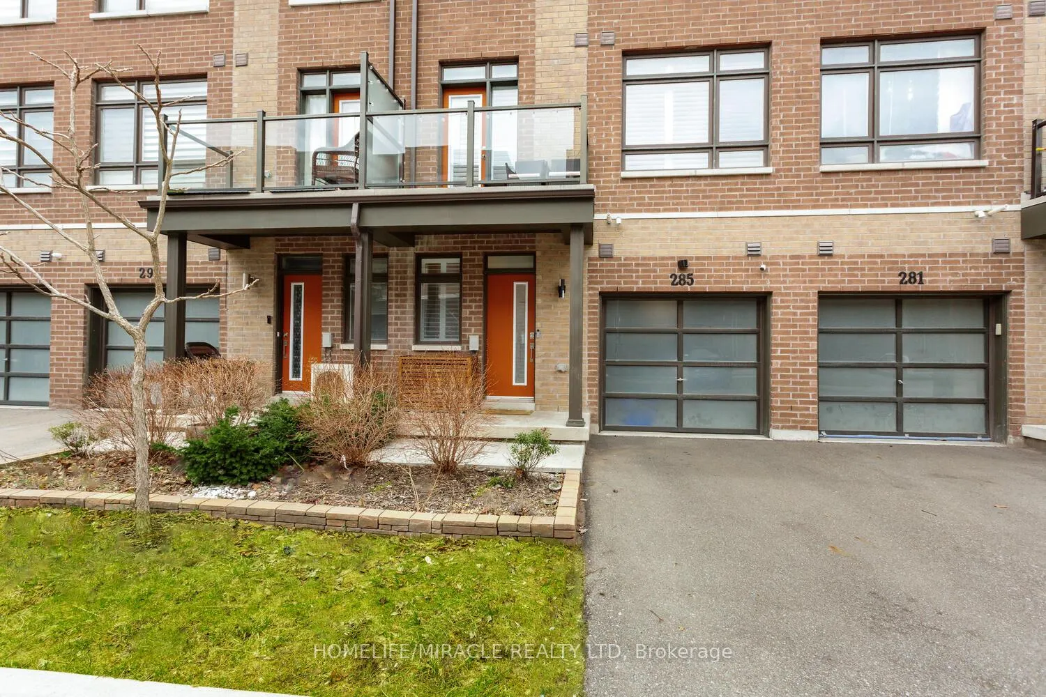 Photo 2 of 285 Dalhousie Street, Vaughan, Vaughan Grove — HOMEH