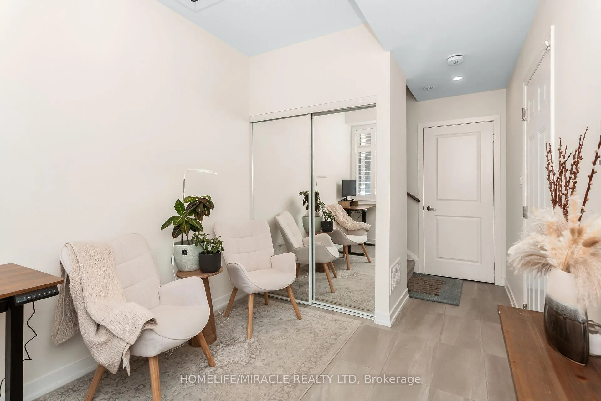 Photo 9 of 285 Dalhousie Street, Vaughan, Vaughan Grove — HOMEH