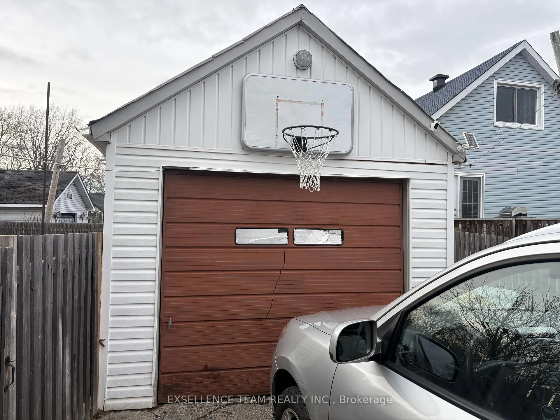 Photo 2 of 225-225A 8TH Street W, Cornwall — HOMEH