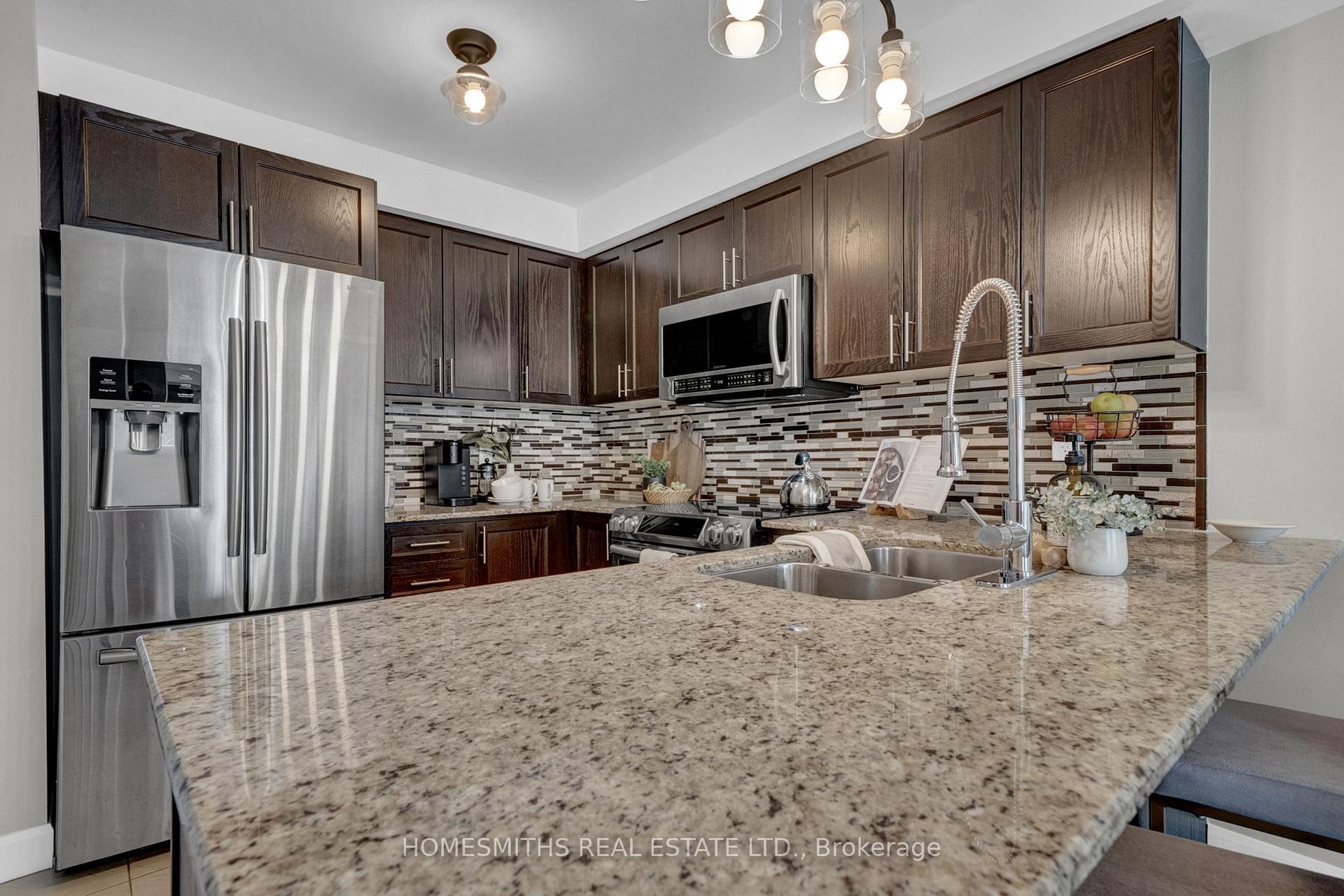 Photo 4 of 66 John Matthew Crescent, Clarington, Bowmanville — HOMEH