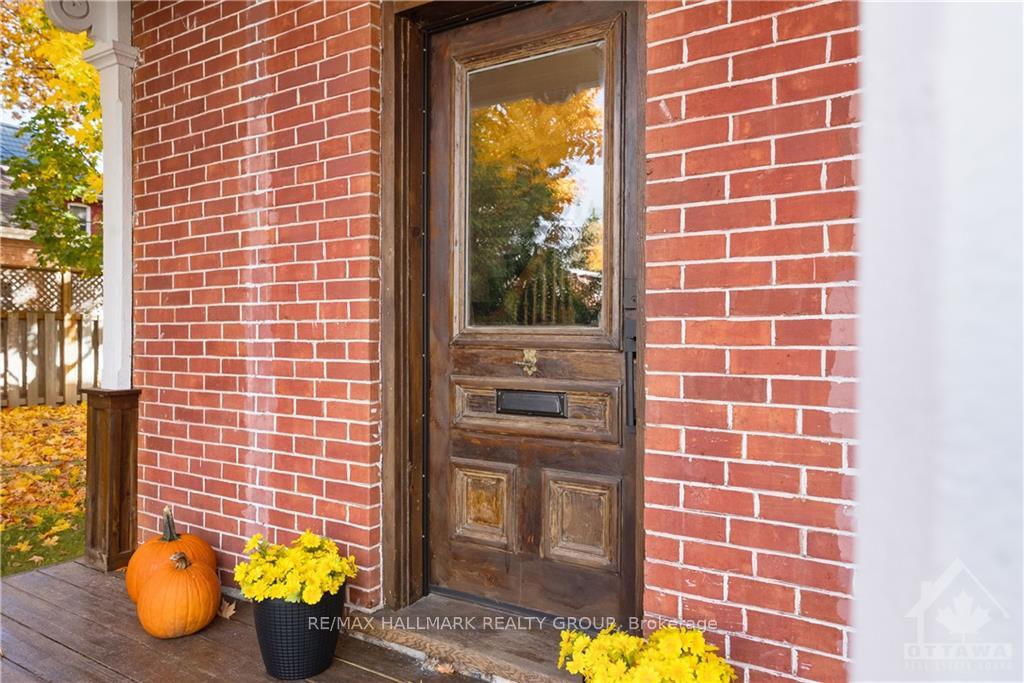 Photo 4 of 245 John Street N, Arnprior — HOMEH