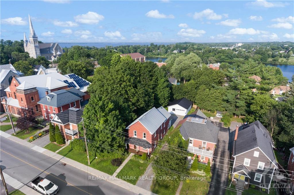 Photo 17 of 245 John Street N, Arnprior — HOMEH