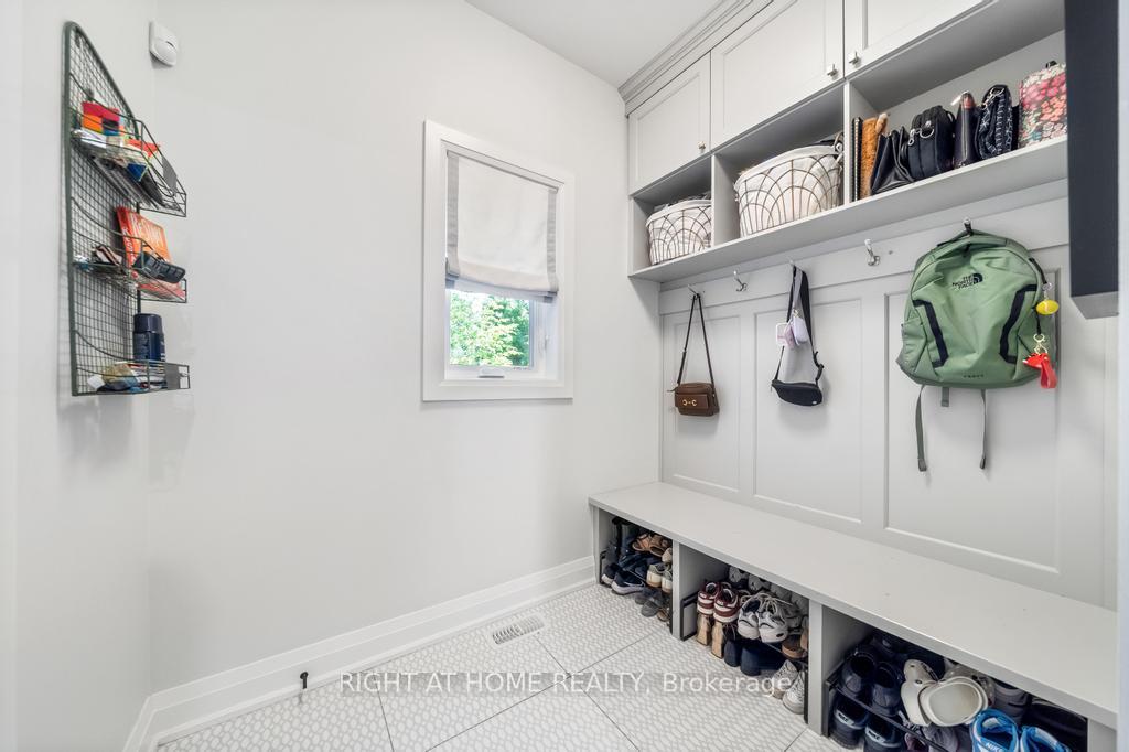 Photo 19 of 89 Lloyminn Avenue, Hamilton, Ancaster — HOMEH