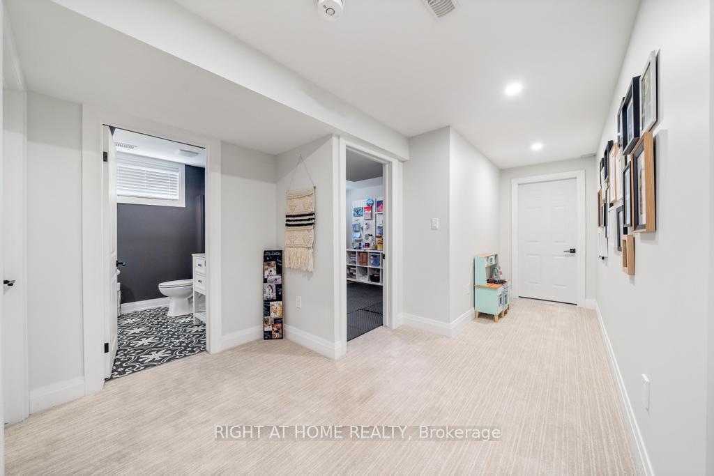 Photo 32 of 89 Lloyminn Avenue, Hamilton, Ancaster — HOMEH