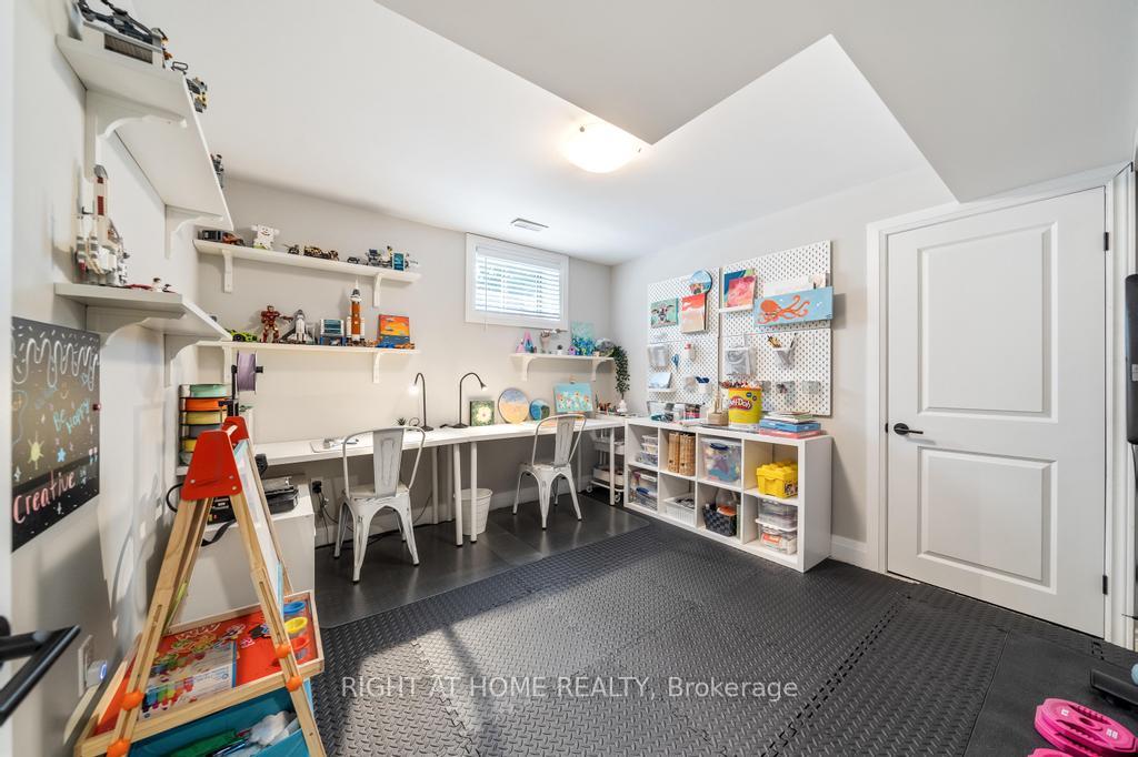 Photo 34 of 89 Lloyminn Avenue, Hamilton, Ancaster — HOMEH